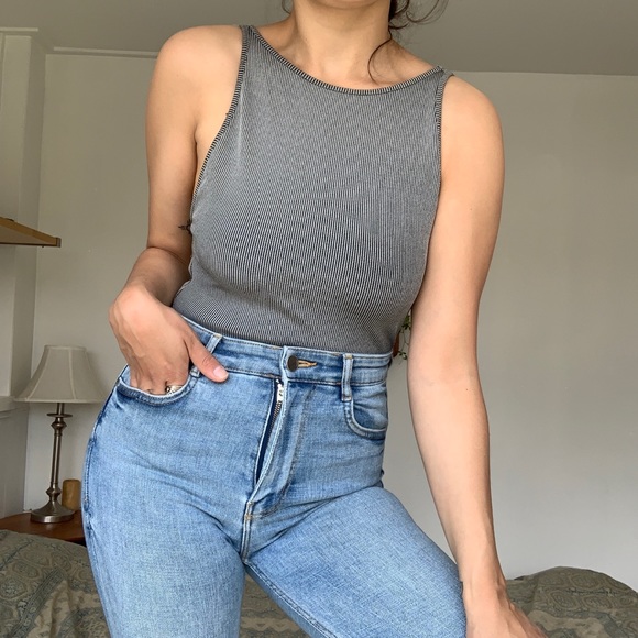 ⚡️3/30⚡️H&M bodysuit - Picture 1 of 5